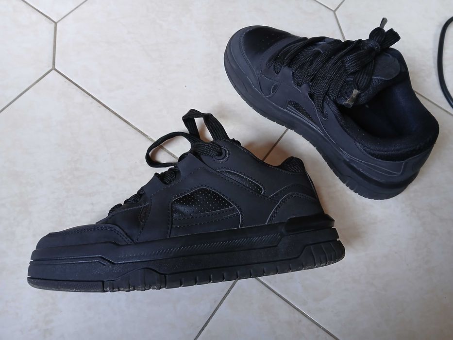 Ténis Pretos Muito Bons Bershka