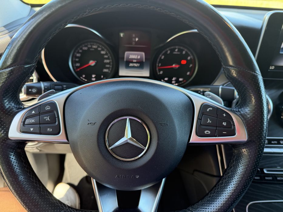 Mercedes-Benz GLC  250