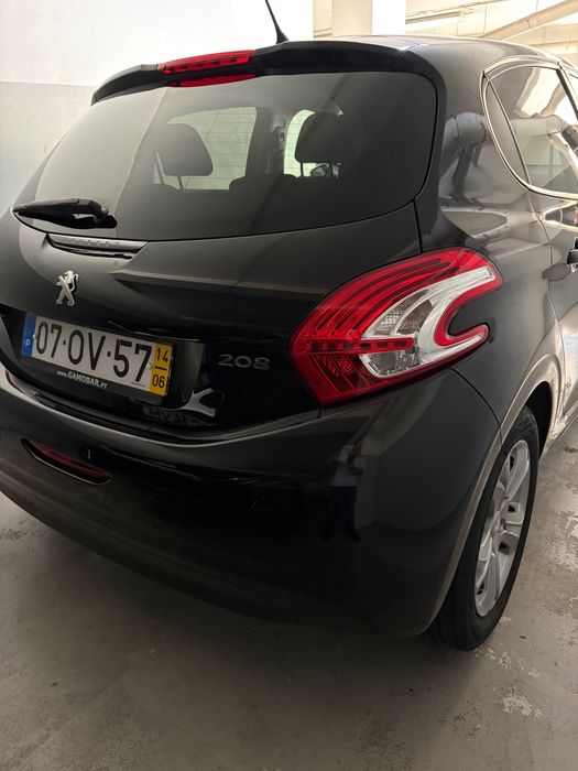 Peugeot 208 — fotografia 4