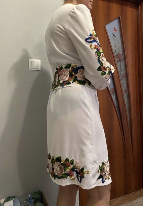 Плаття вишите бісером