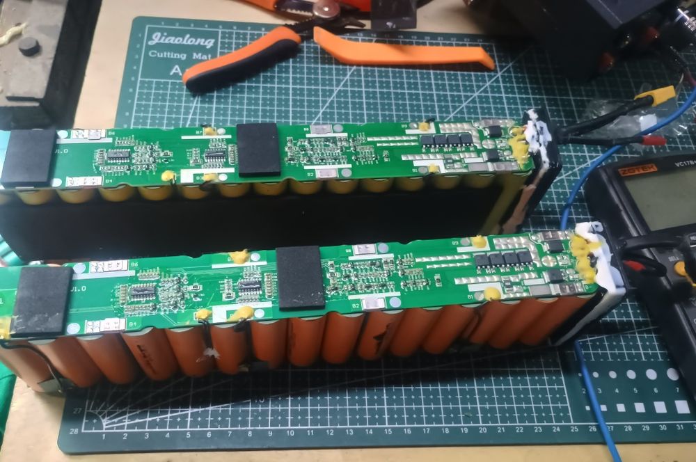 Budowa baterii do pojazdów elektrycznych, hulajnogi, skutery , rowery