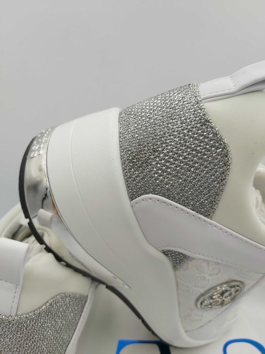 NOWE sneakersy GUESS białe koronka trampki rozmiar 38 platforma