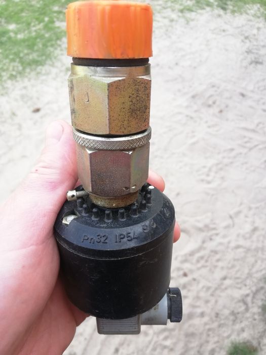 Продам реле тиску TGL 10952