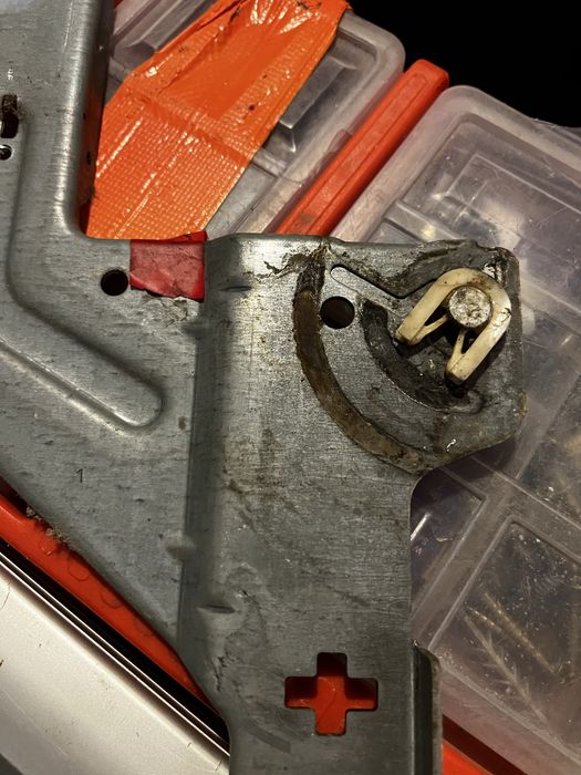 Ramię z plastikową zawleczką