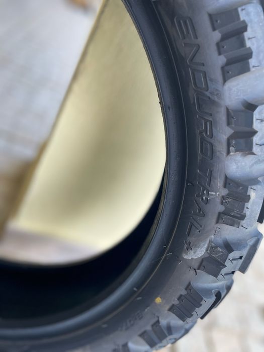 Pneus “Mitas enduro trail”
