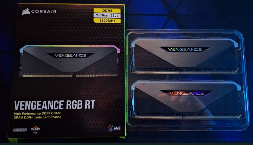 Ram Corsair RGB 32GB [2x16GB DDR4-3600MHz CL16 ]