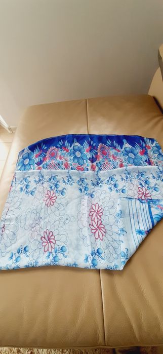 NOWA. Apaszka, chusta, szal