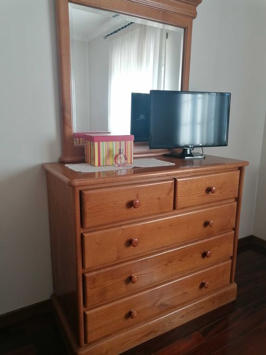 Mobília completa - Quarto de casal - madeira de carvalho