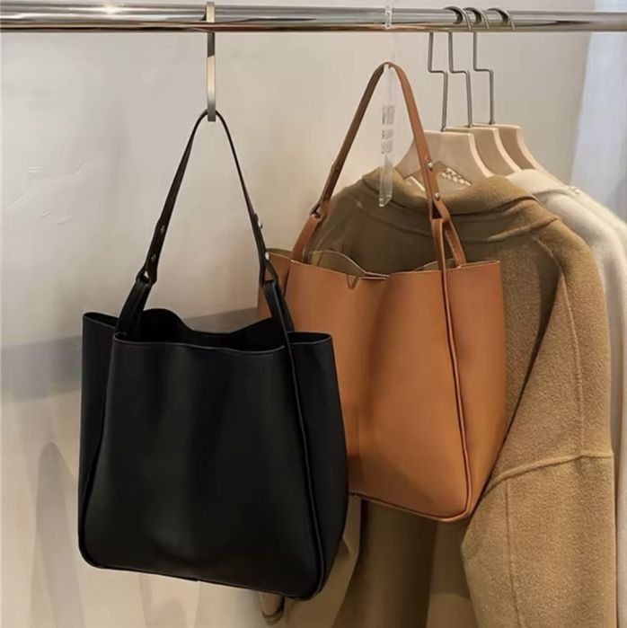 Сумка/Шопер чорного кольору!