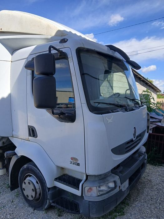 Renault Midlum plandeka