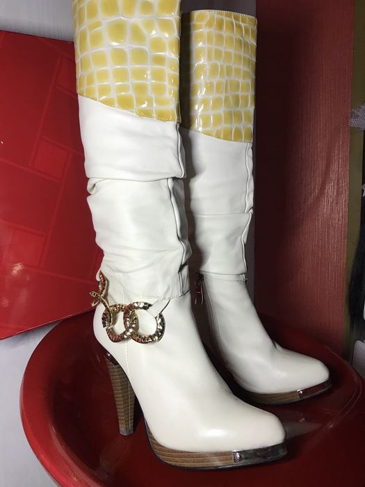 САПОГИ  ПУДРОВЫЕ ТРУБЫ Бежевые Пересылаю по всей Украине