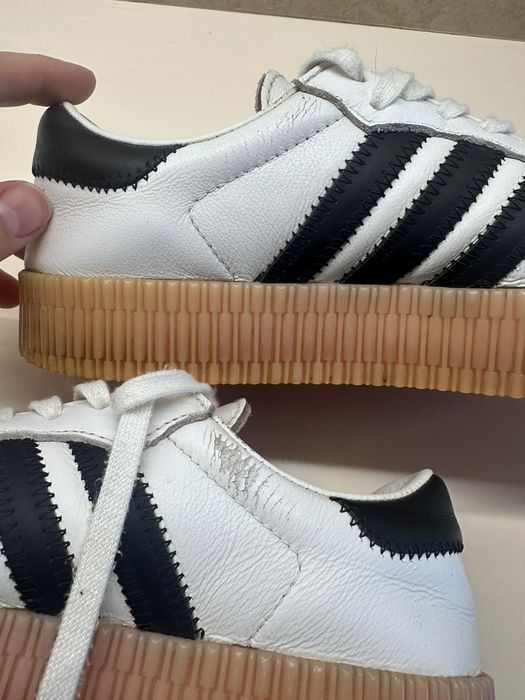 Кроссовки  Adidas модель Sambarose