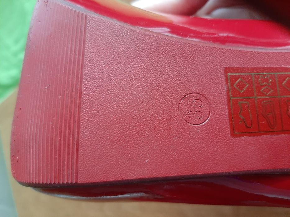 Szpilki czerwone rozmiar 35