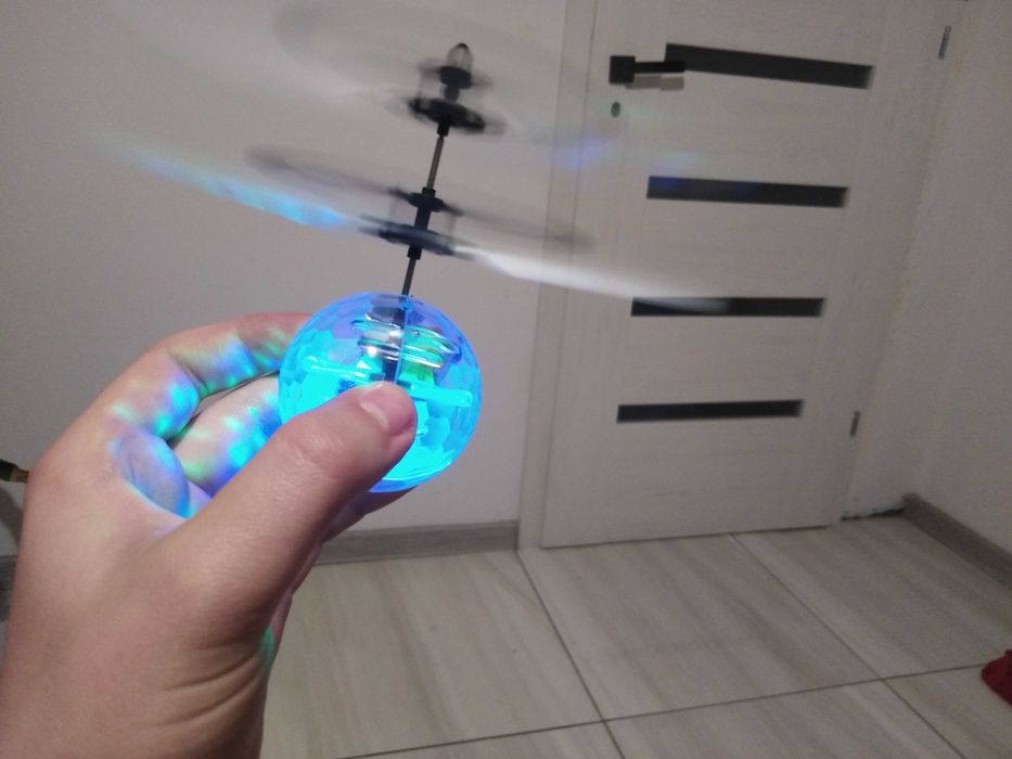 Dron Kula Disco Led Dla Dzieci