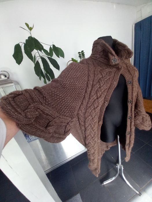 Sweter premium ponczo firmowy orginalny Okazja