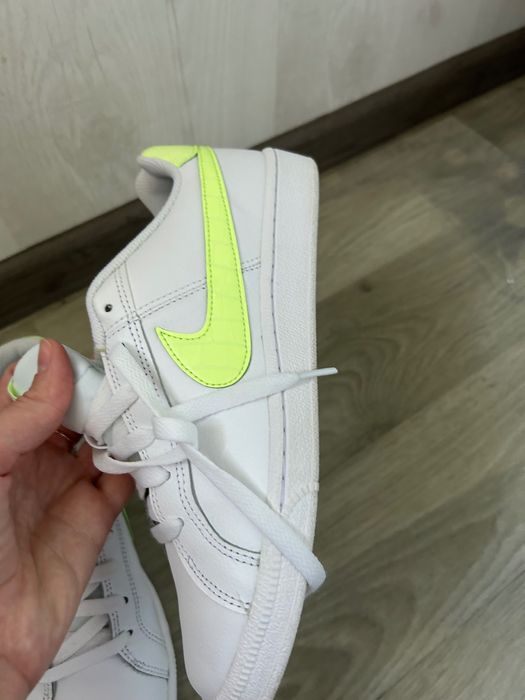 Кеди білі   Nike