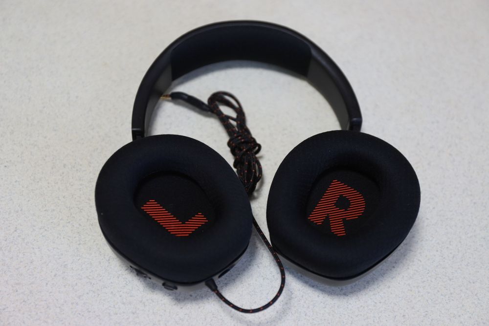 JBL   Наушники проводные