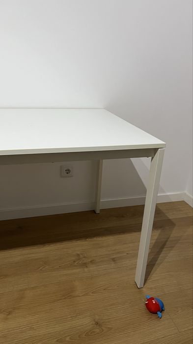 Mesa Melltorp branca