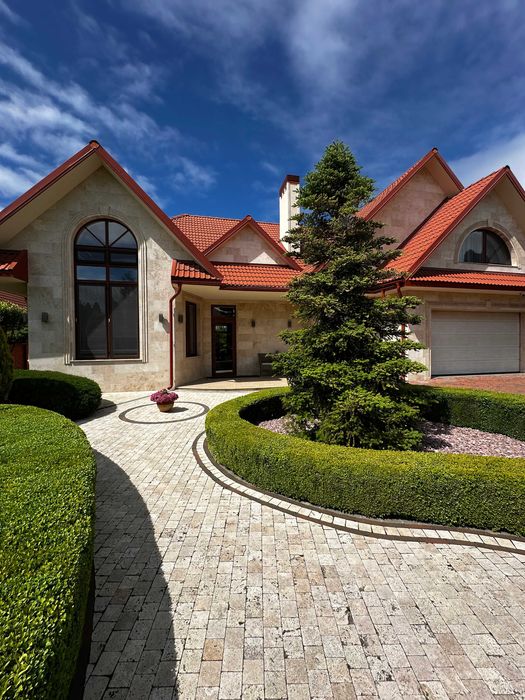 Продажа шикарного дома в Совиньоне