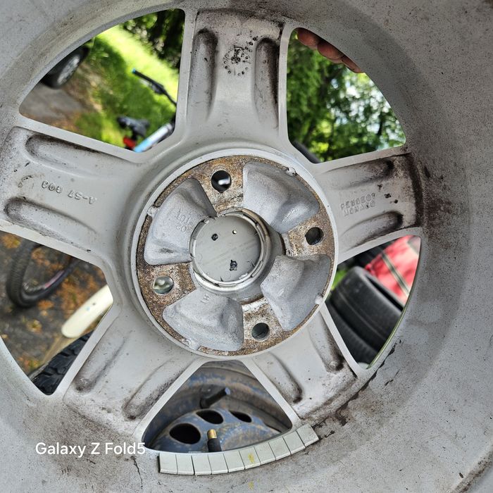 Alufelgi 15 Peugeot 207 Partner 308 Peugeot 307 Peugeot 206 4x108 ET23