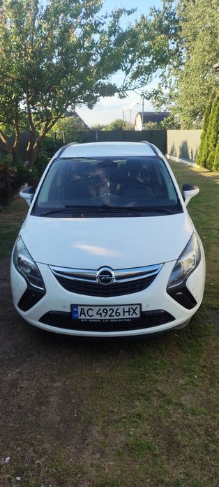 Продам Opel Zafira 2013 року