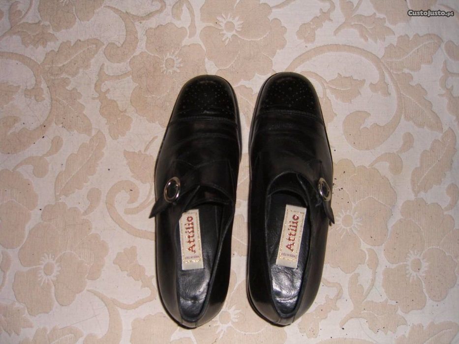 sapatos azuis de couro senhora