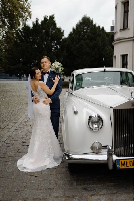 Piekna suknia slubna