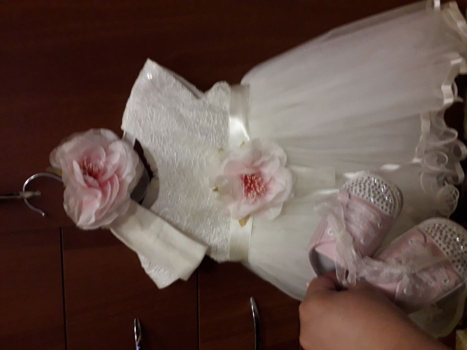 Платье нарядное на годик