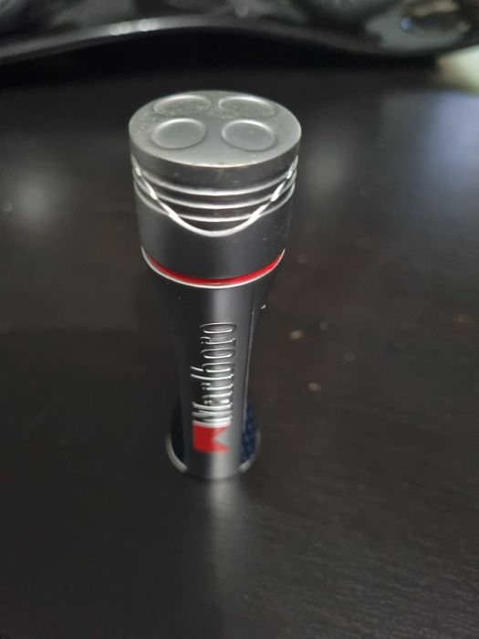 Vintage isqueiro Marlboro em alumínio