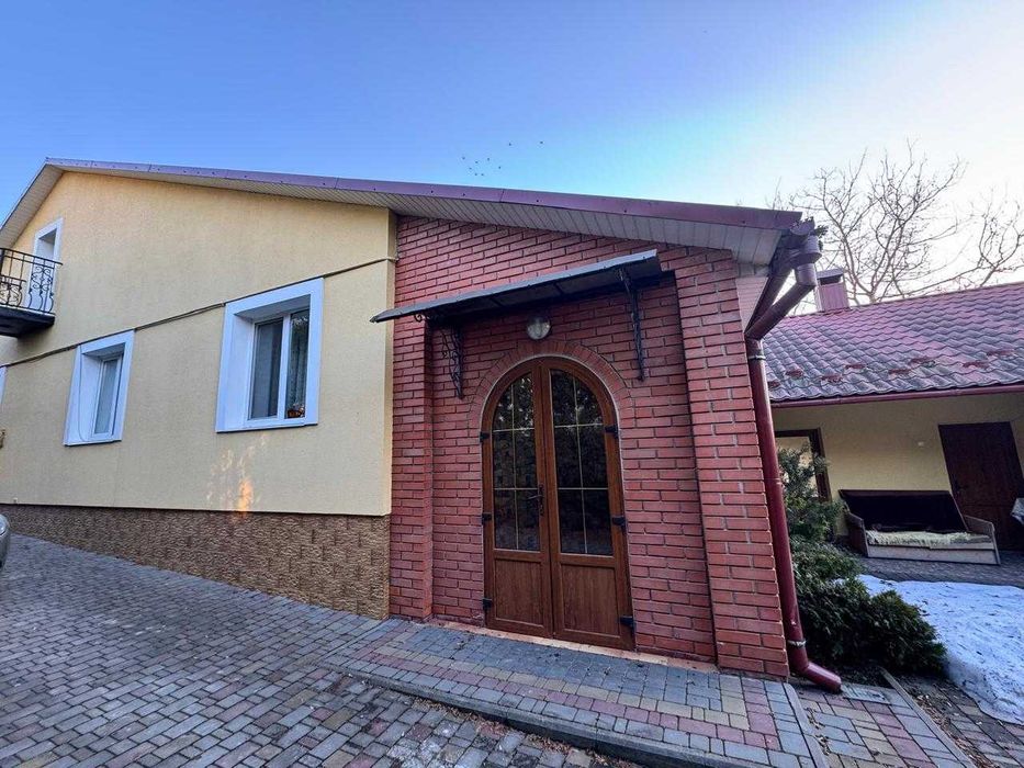 Приватний будинок Зборів