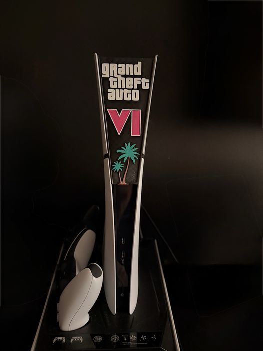 Placa / Aplique Frontal Custom GTA VI (Vice City) para PlayStation 5