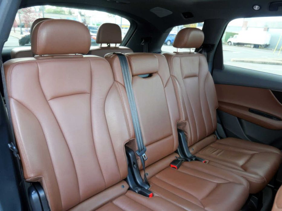 Audi Q7 55 quattro SE Premium Plus      2019