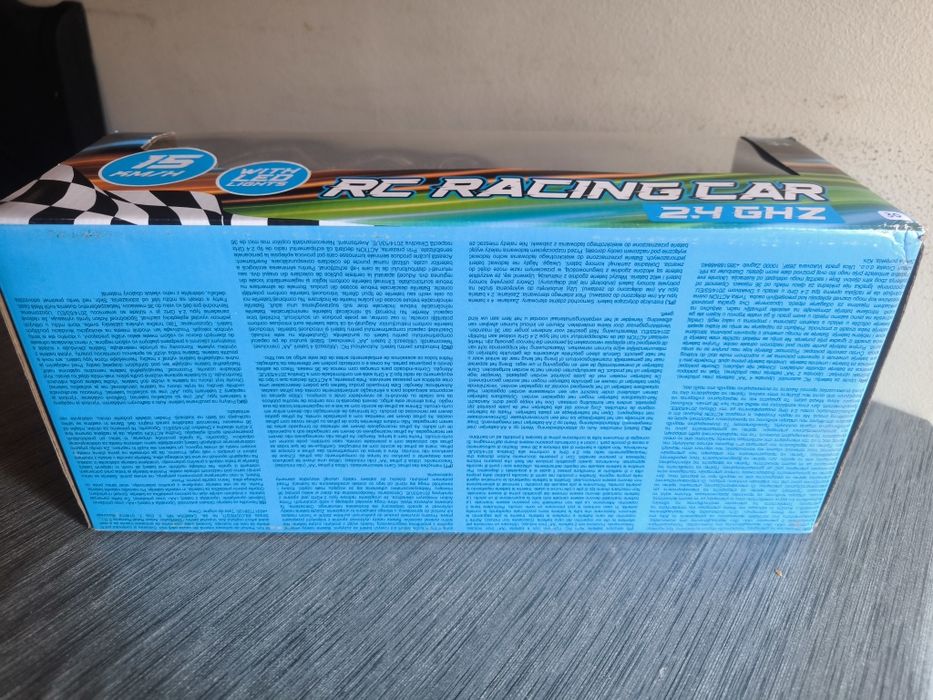 Carro de Telecomandado RC Racing Car 2.4 GHz – Novo em Caixa