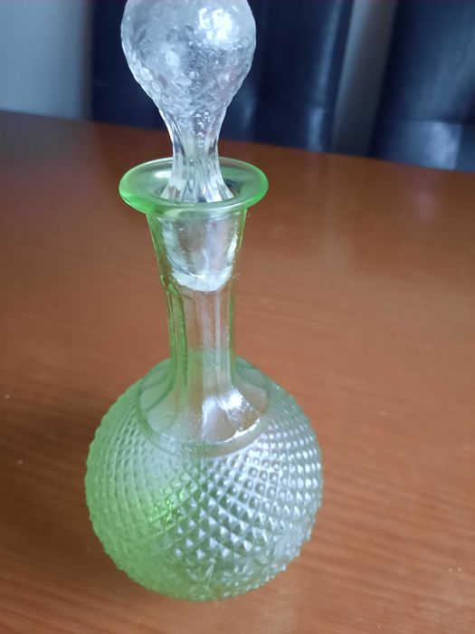 Vendo garrafa de licor muito antiga