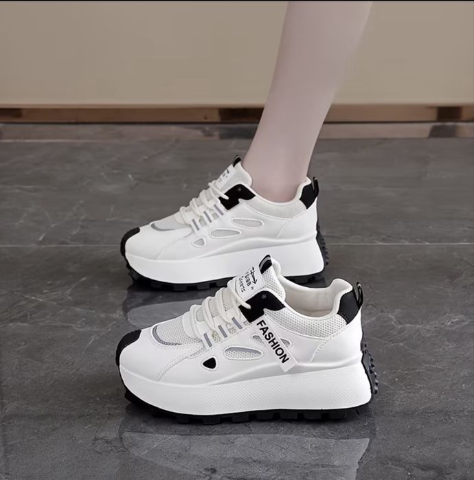 Кросівки. Розмір 38. Стильні,  молодіжні .