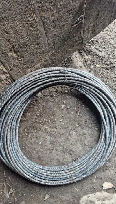 Трос на лебідку новий