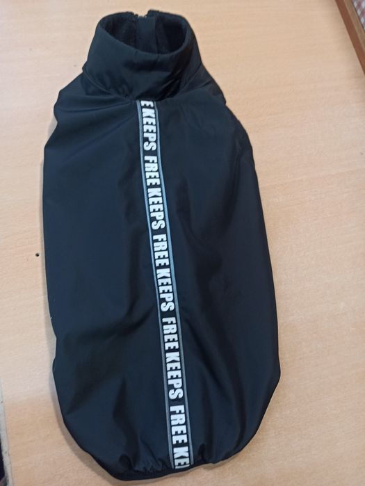 До розпродаж одяг для собак, нове, комбінезони, жилетки, тощо...