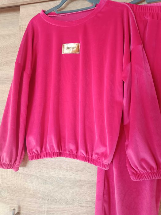 Nowy piękny Dres welur że ściągaczem w pasie