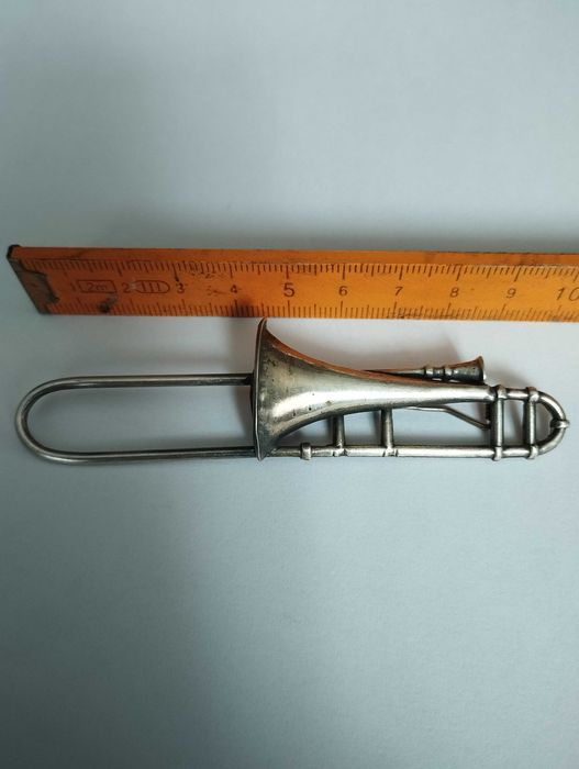 broszka srebrna puzon