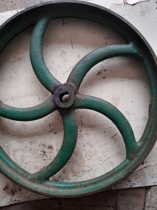 Koło zamachowe wymiary podane na zdięciu