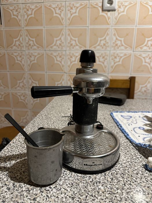 Maquina cafe magefesa