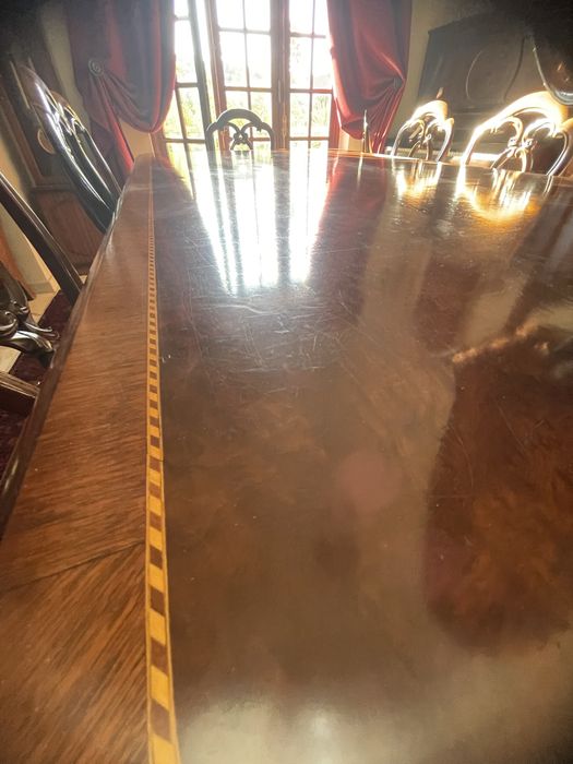 Espetacular mesa de jantar em raiz de mogno e raiz de nogueira + 9 cadeiras em muito bom estado