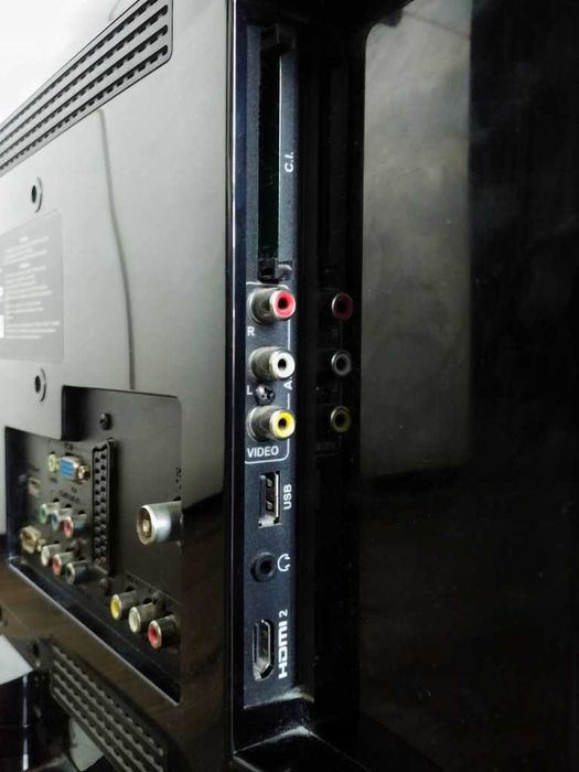 Tv Led 22 cale Sharp Aquos LC-22LE320E Usb