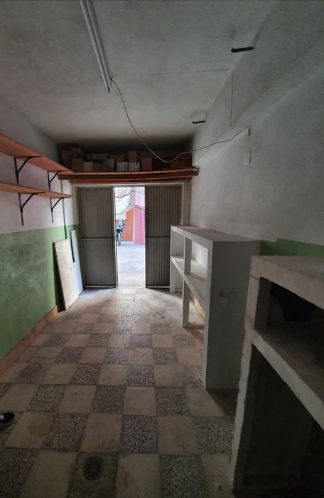 Garagem saída directa á rua