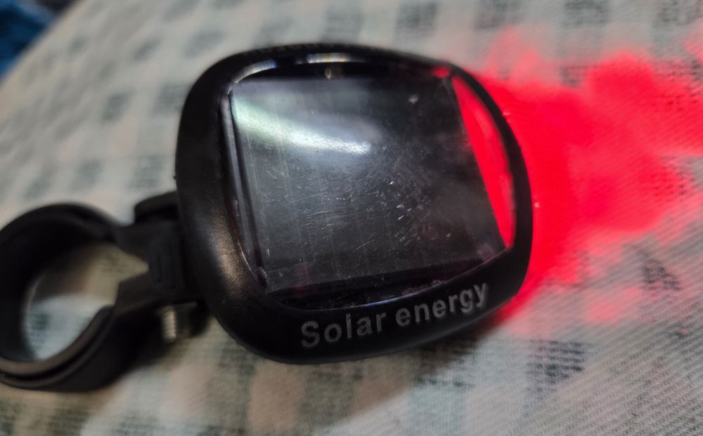 Luz traseira bicicleta solar