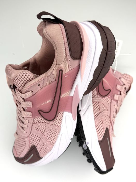 Кроссовки Nike НОВЫЕ - 38 размер ЕСТЬ В НАЛИЧИИ