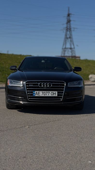 Audi A8 4.0 бензин 2014