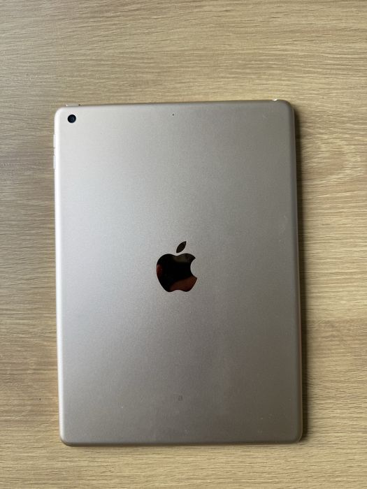iPad 5-го покоління, 32 GB, Gold