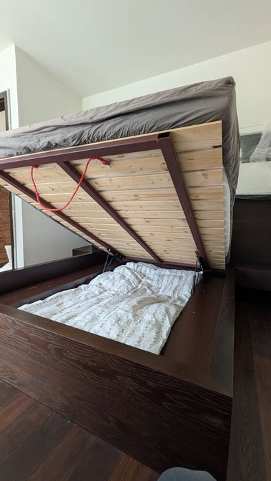 Solidne łóżko fornir dębowy barwiony wenge