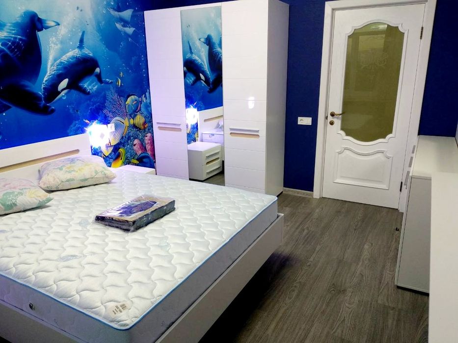 Сдам длительно 3-х комн квартиру в ЖК. Нагорный ул Дюковская центр